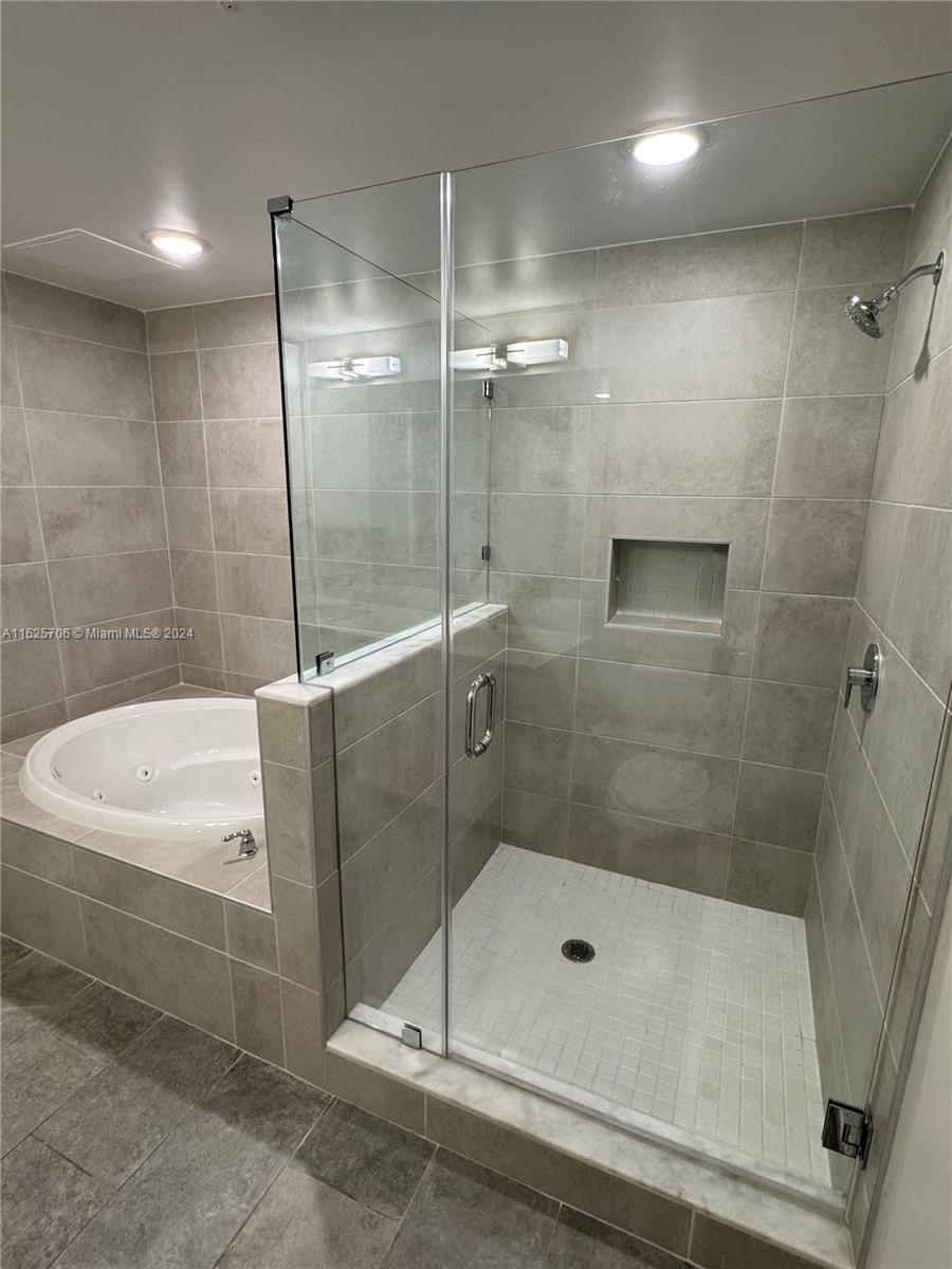 2275 W STATE ROAD 84 PLAT - Residential Lease