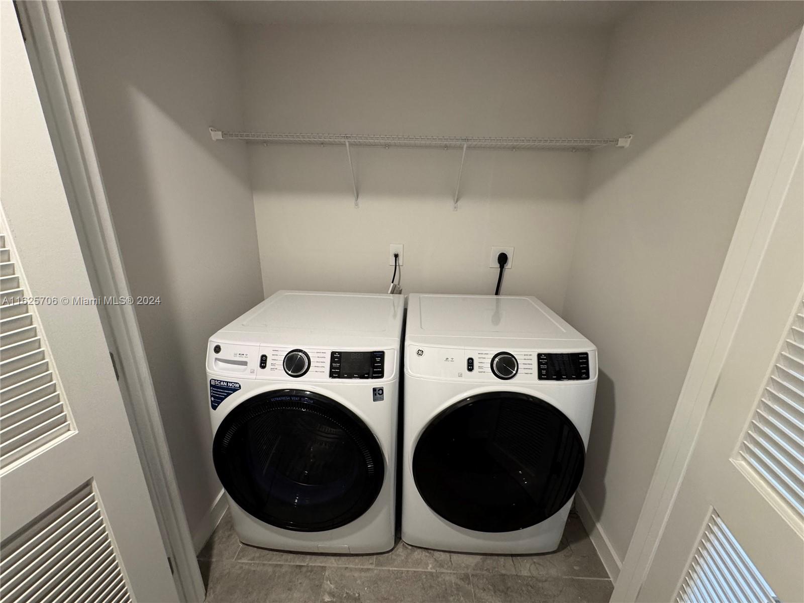 2275 W STATE ROAD 84 PLAT - Residential Lease