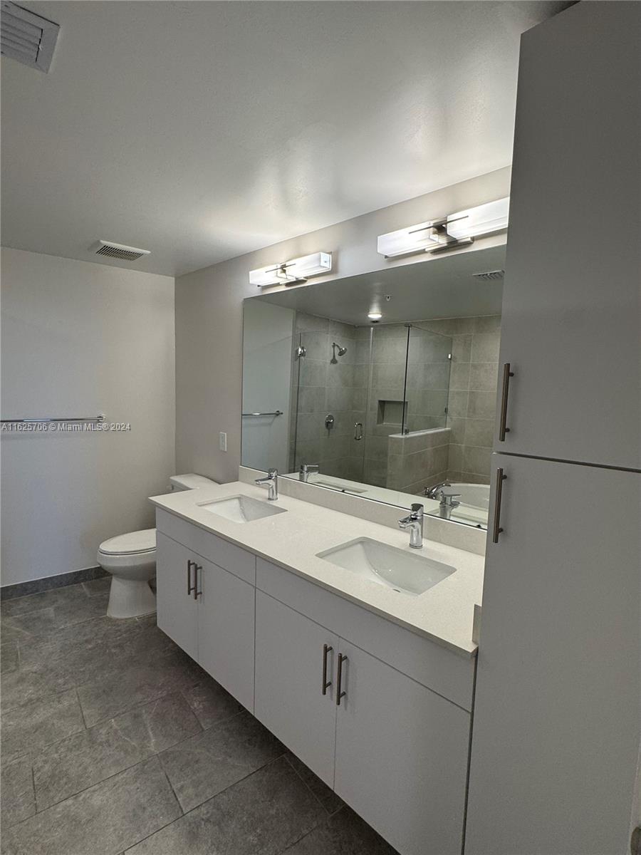 2275 W STATE ROAD 84 PLAT - Residential Lease