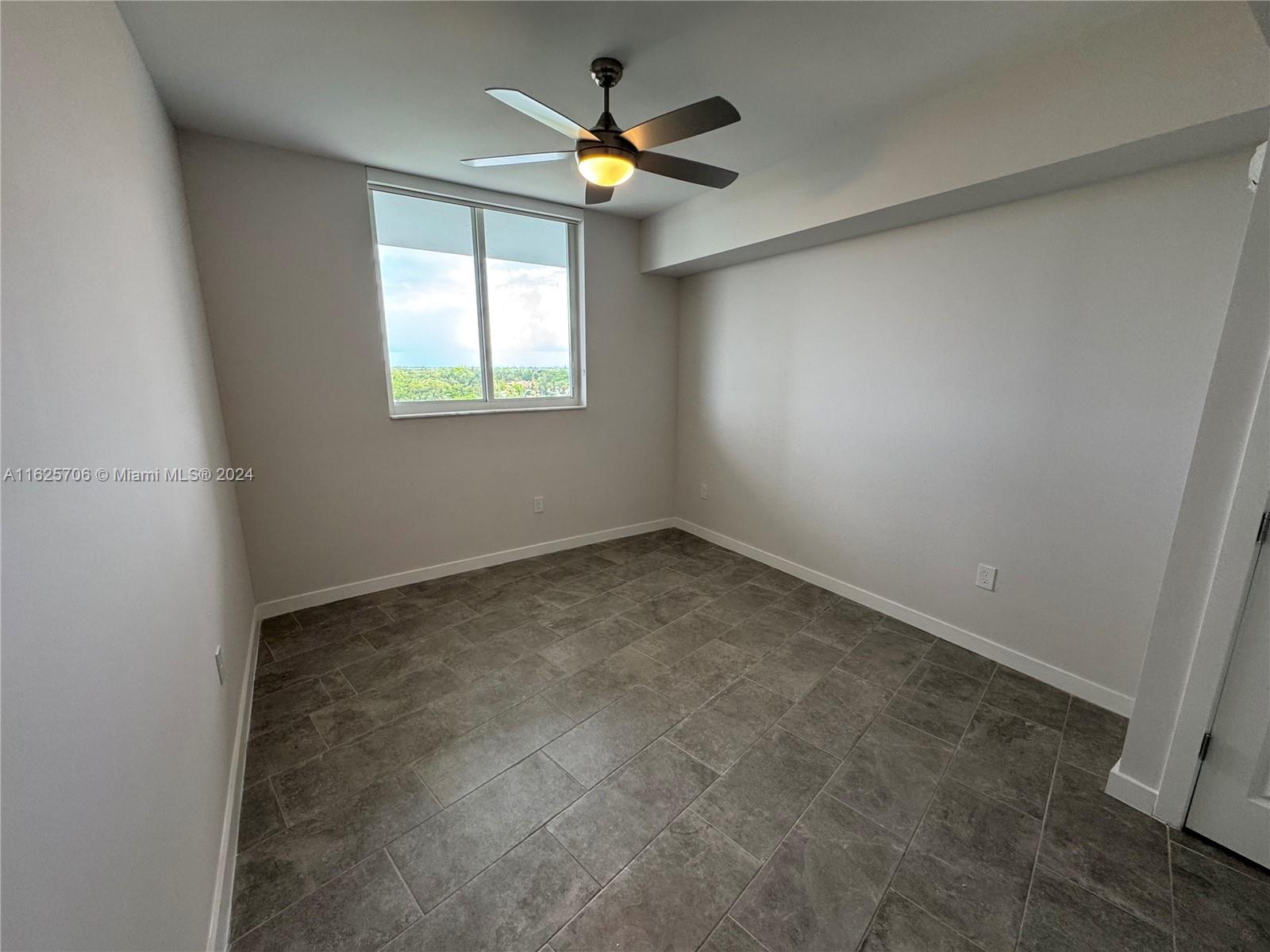 2275 W STATE ROAD 84 PLAT - Residential Lease