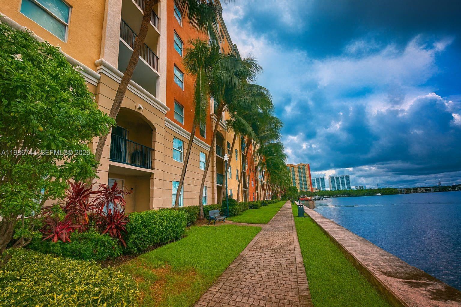 PORTO BELLAGIO CONDO - Residential