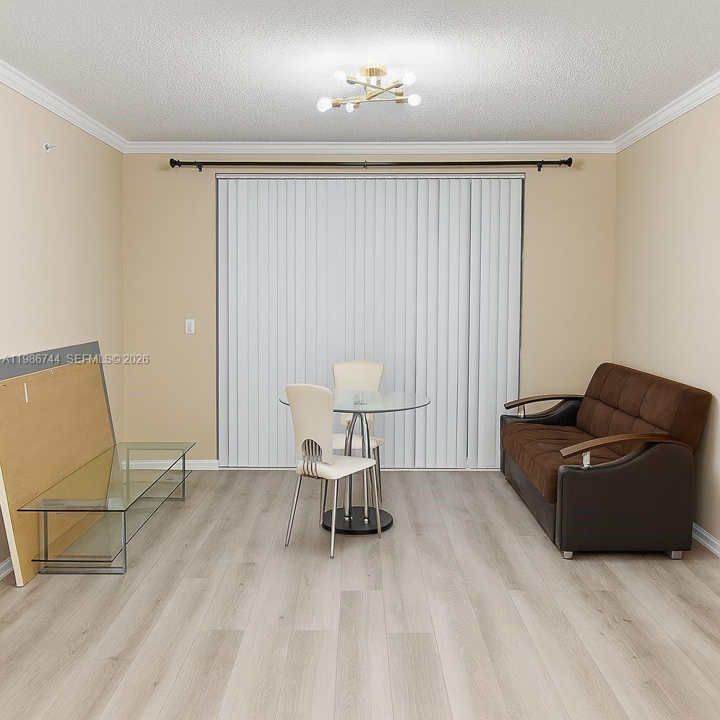 PORTO BELLAGIO CONDO - Residential
