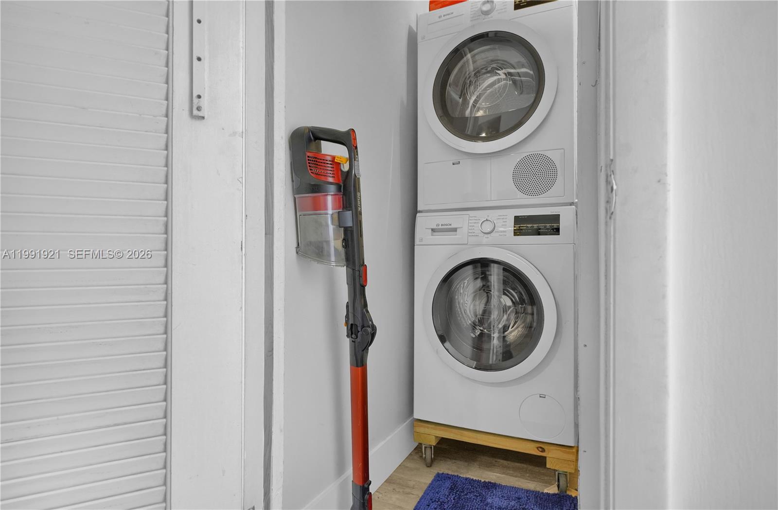 HOLLYBROOK GOLF AND - Residential