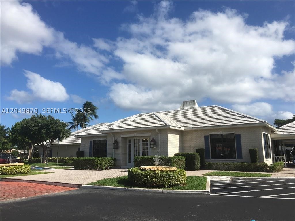 CYPRESS CLUB CONDO - Residential Lease
