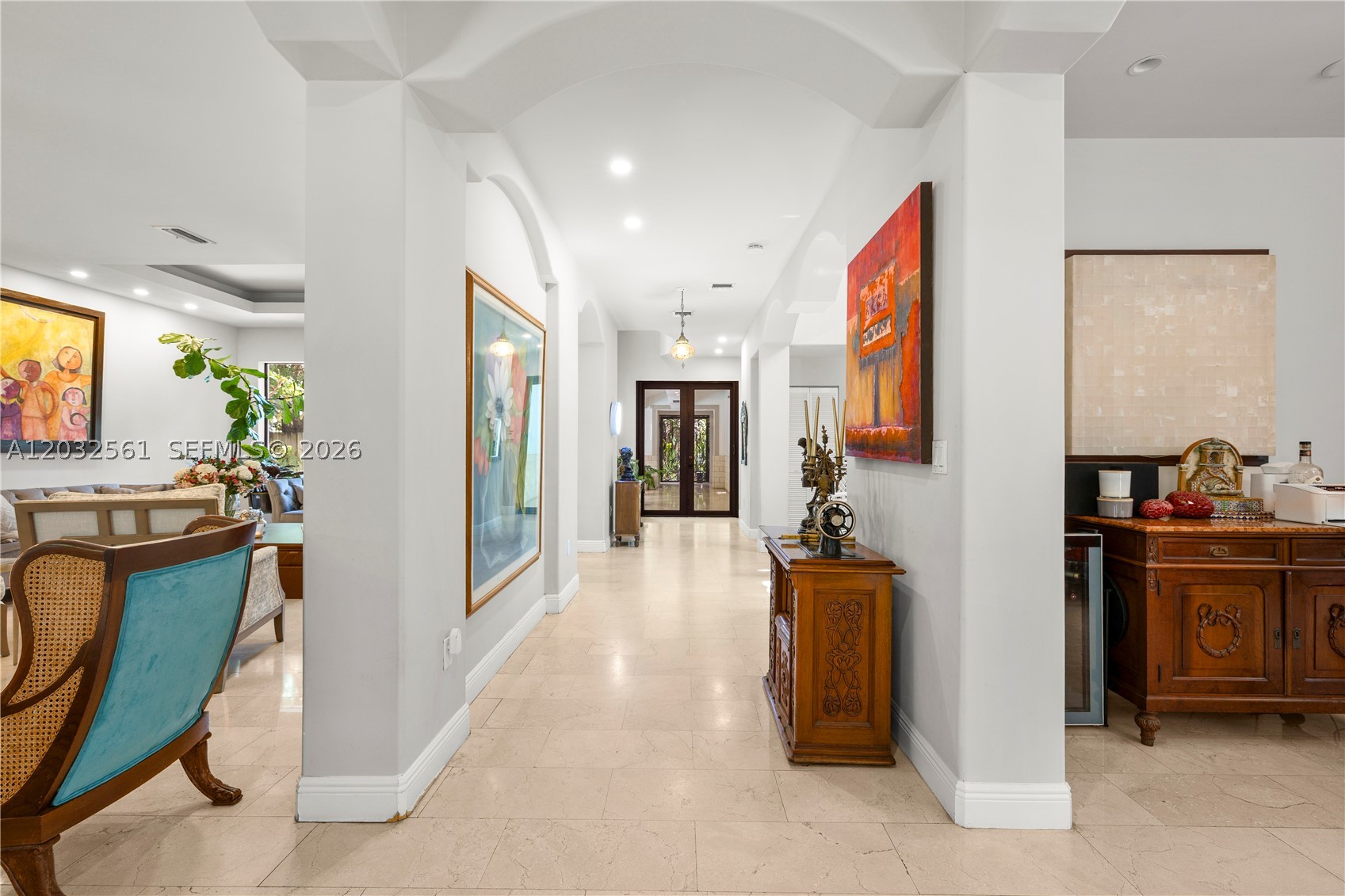 LUDLUM PLAZA - Residential