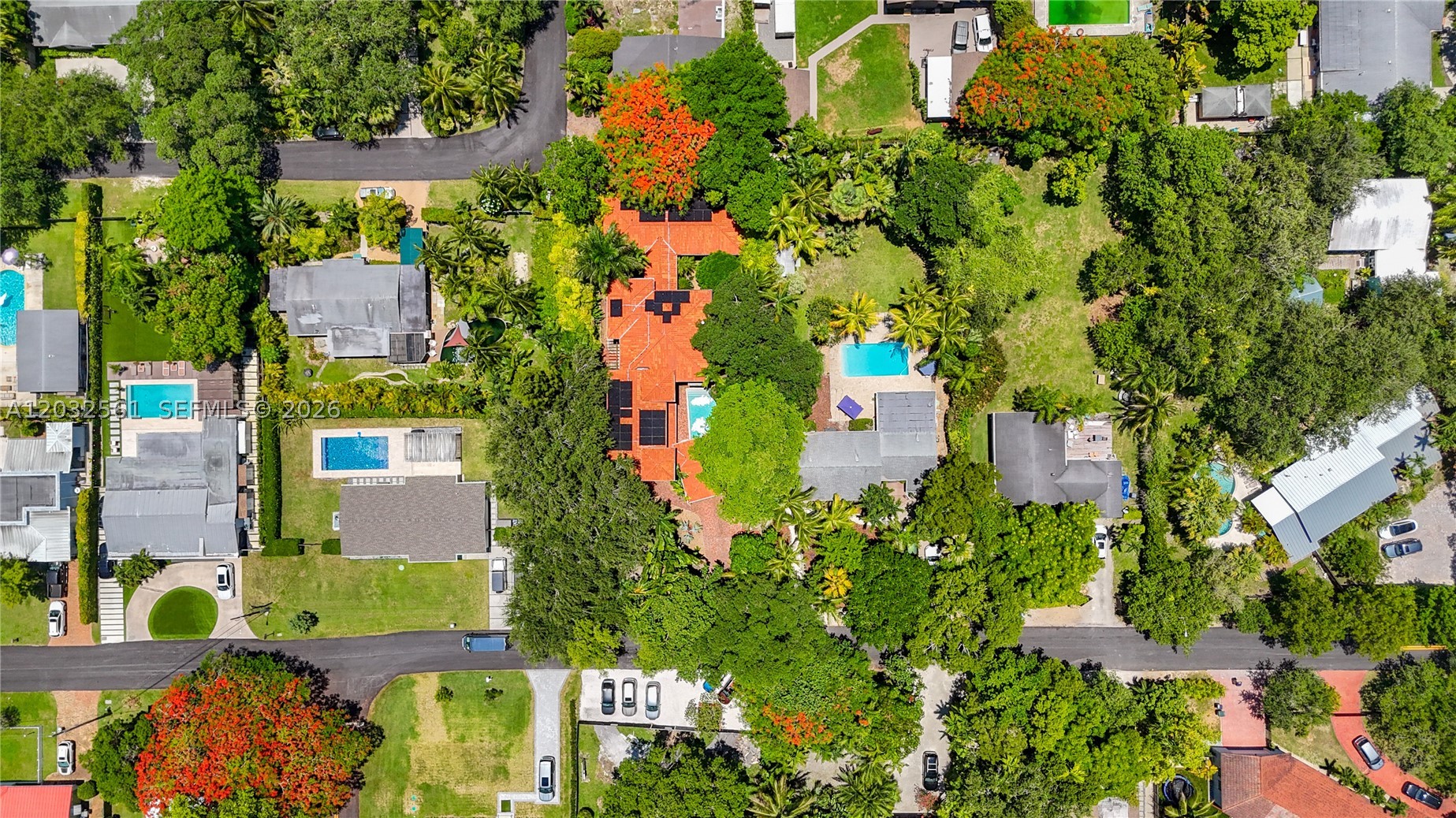 LUDLUM PLAZA - Residential