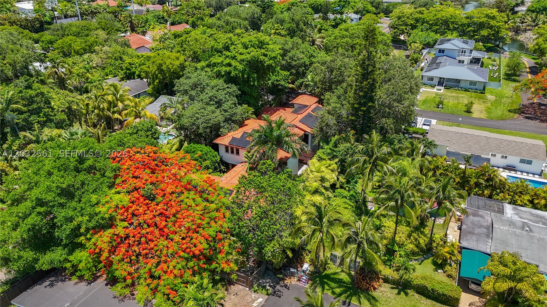 LUDLUM PLAZA - Residential