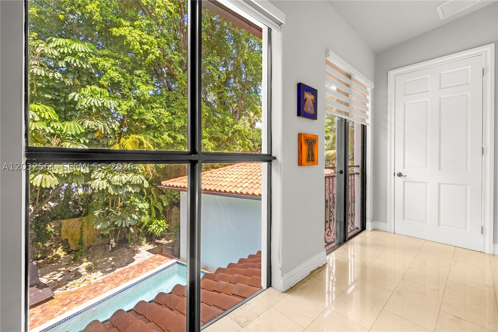 LUDLUM PLAZA - Residential