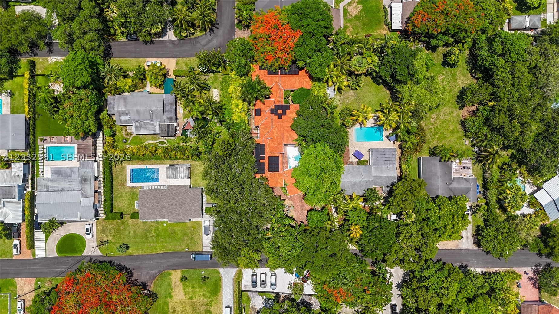LUDLUM PLAZA - Residential