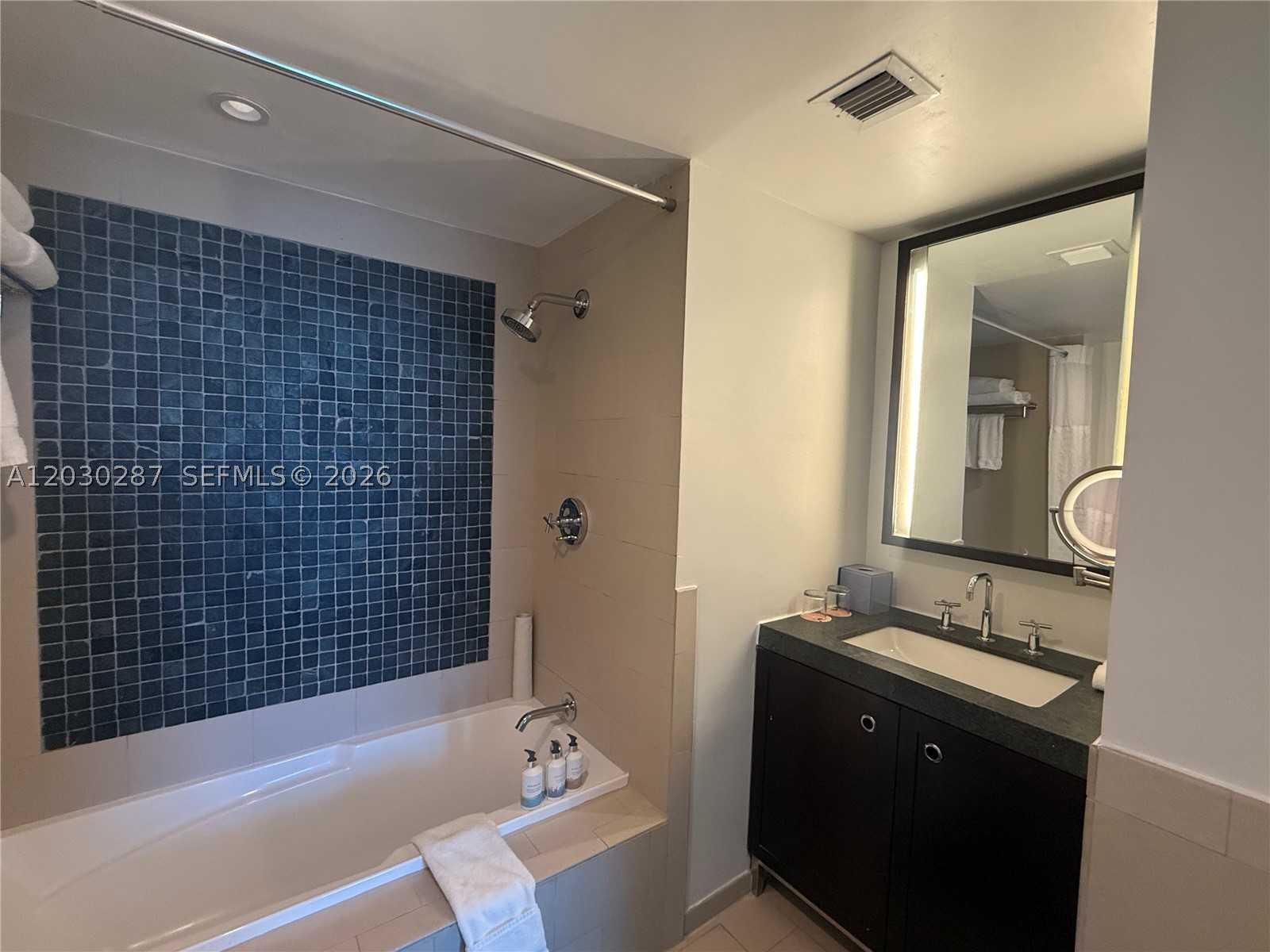 SOLE CONDO - Residential