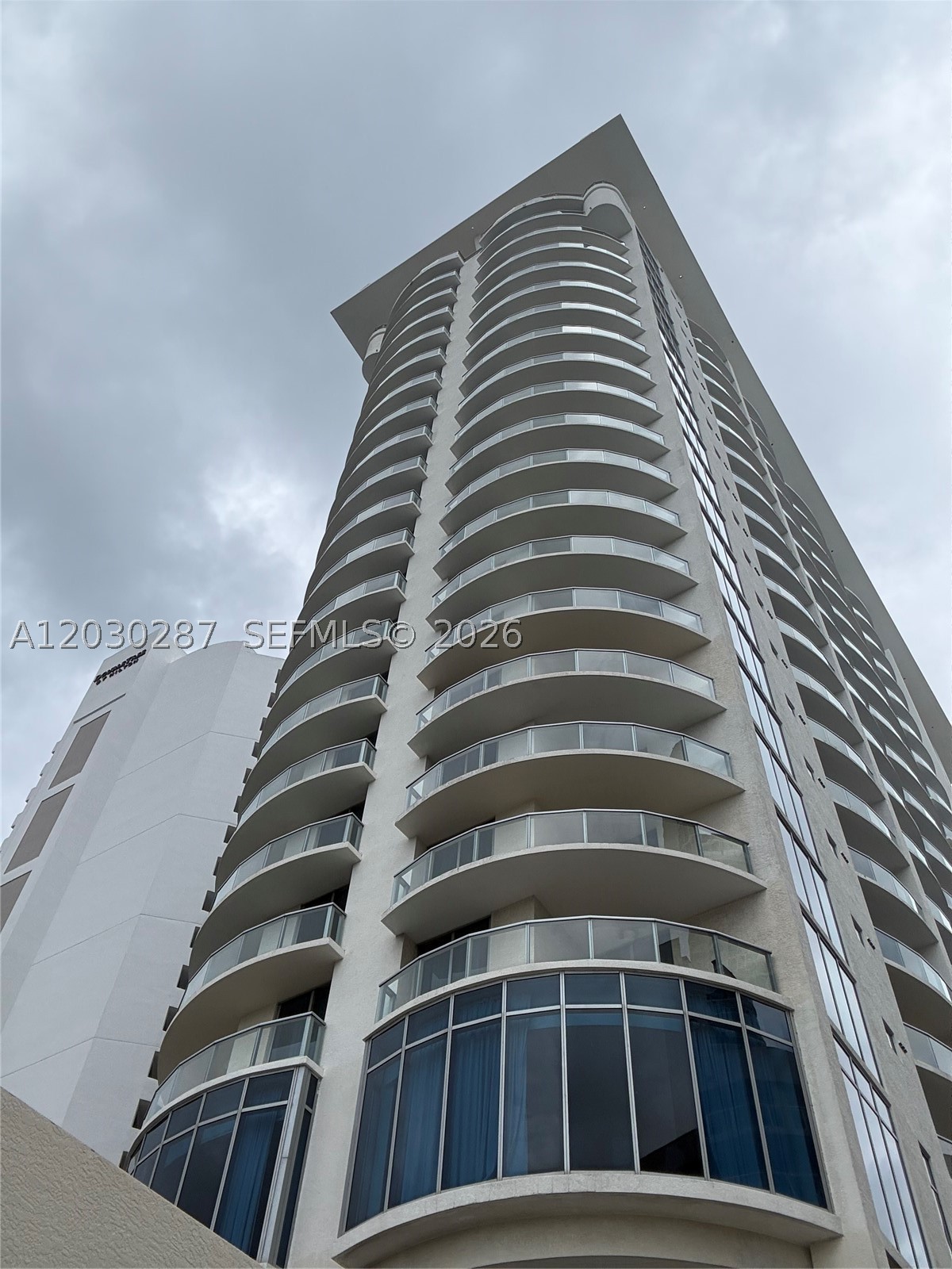 SOLE CONDO - Residential