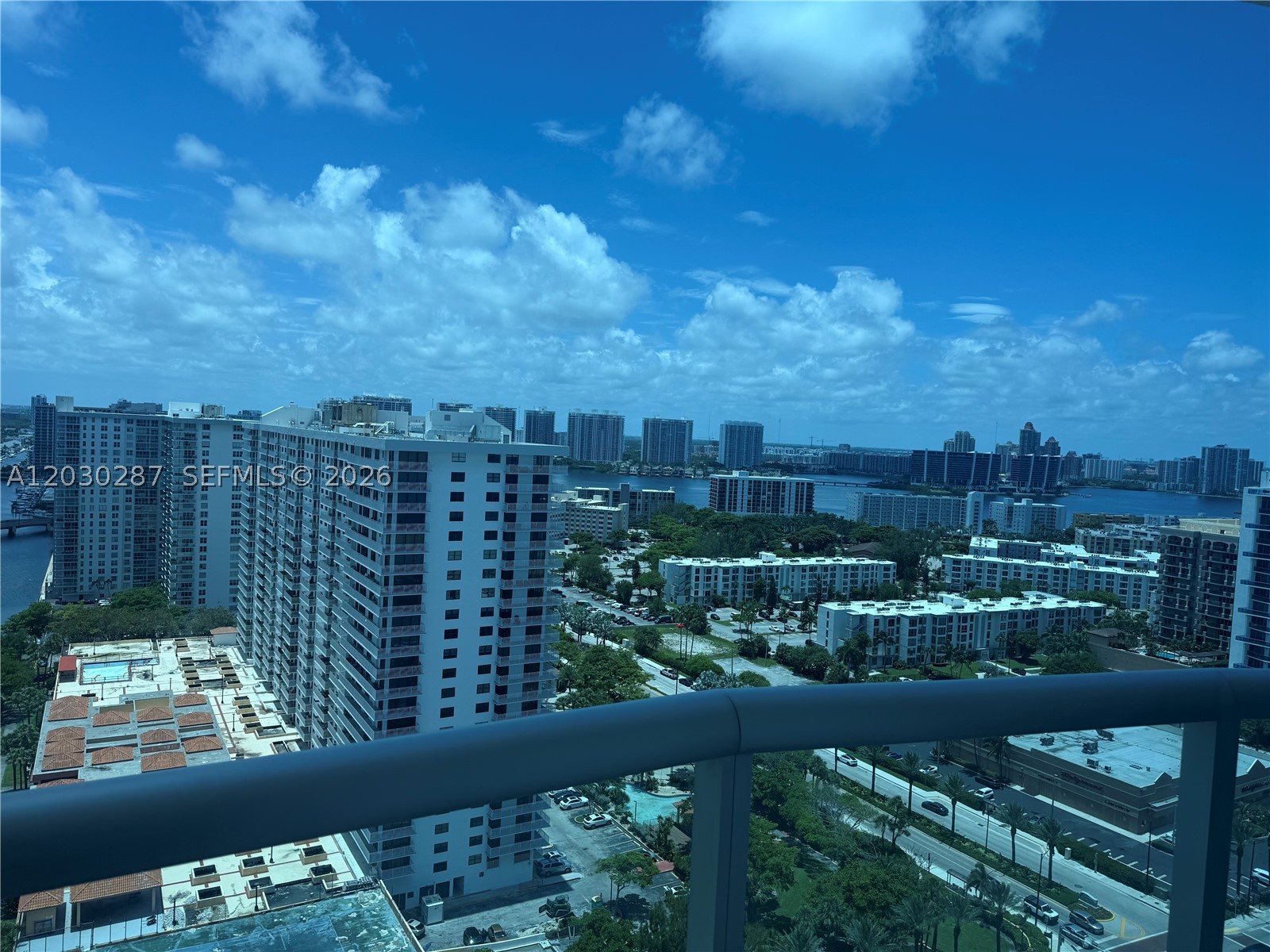 SOLE CONDO - Residential