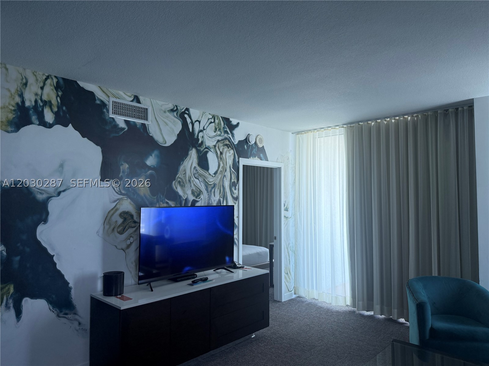 SOLE CONDO - Residential