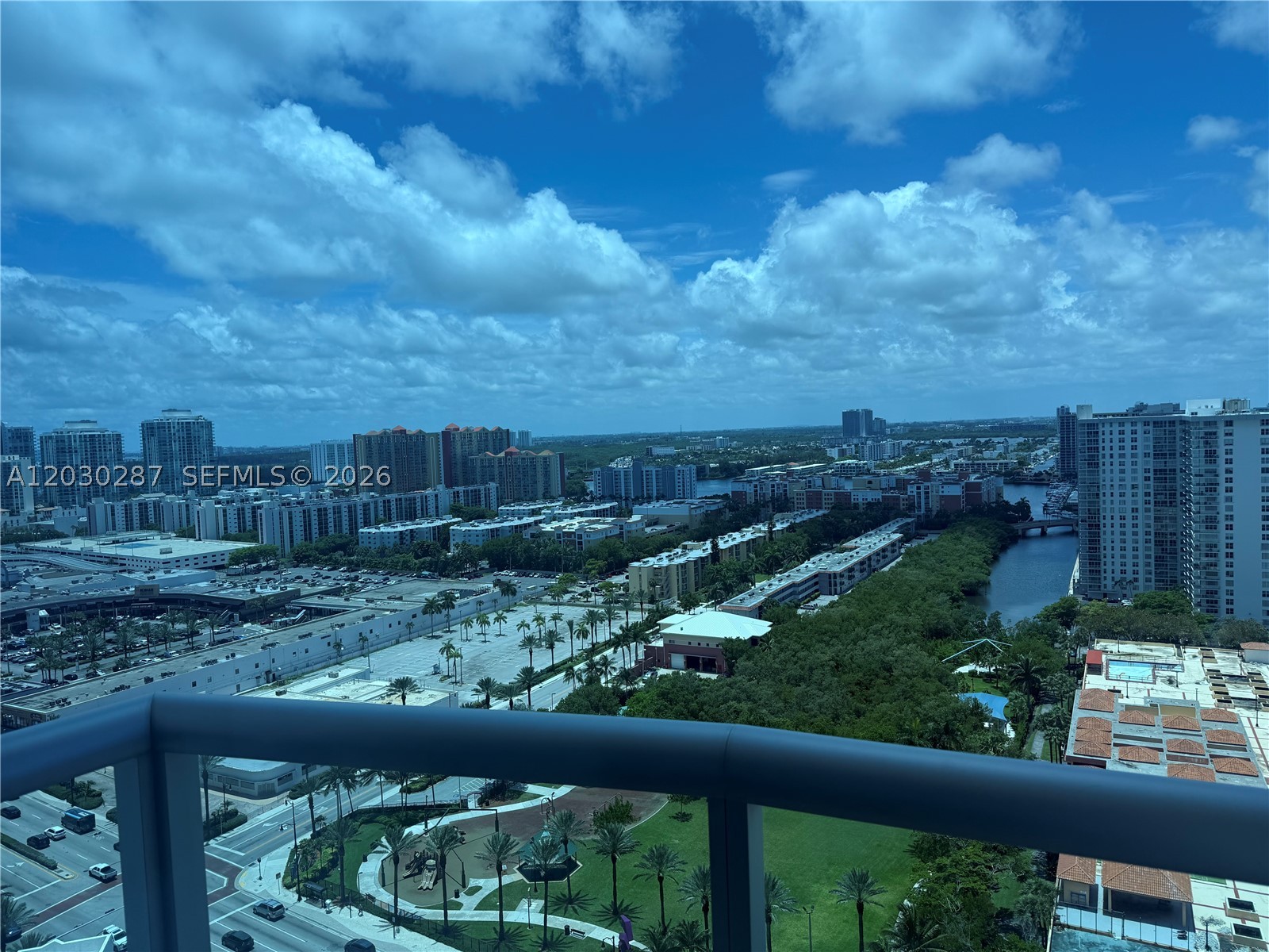 SOLE CONDO - Residential