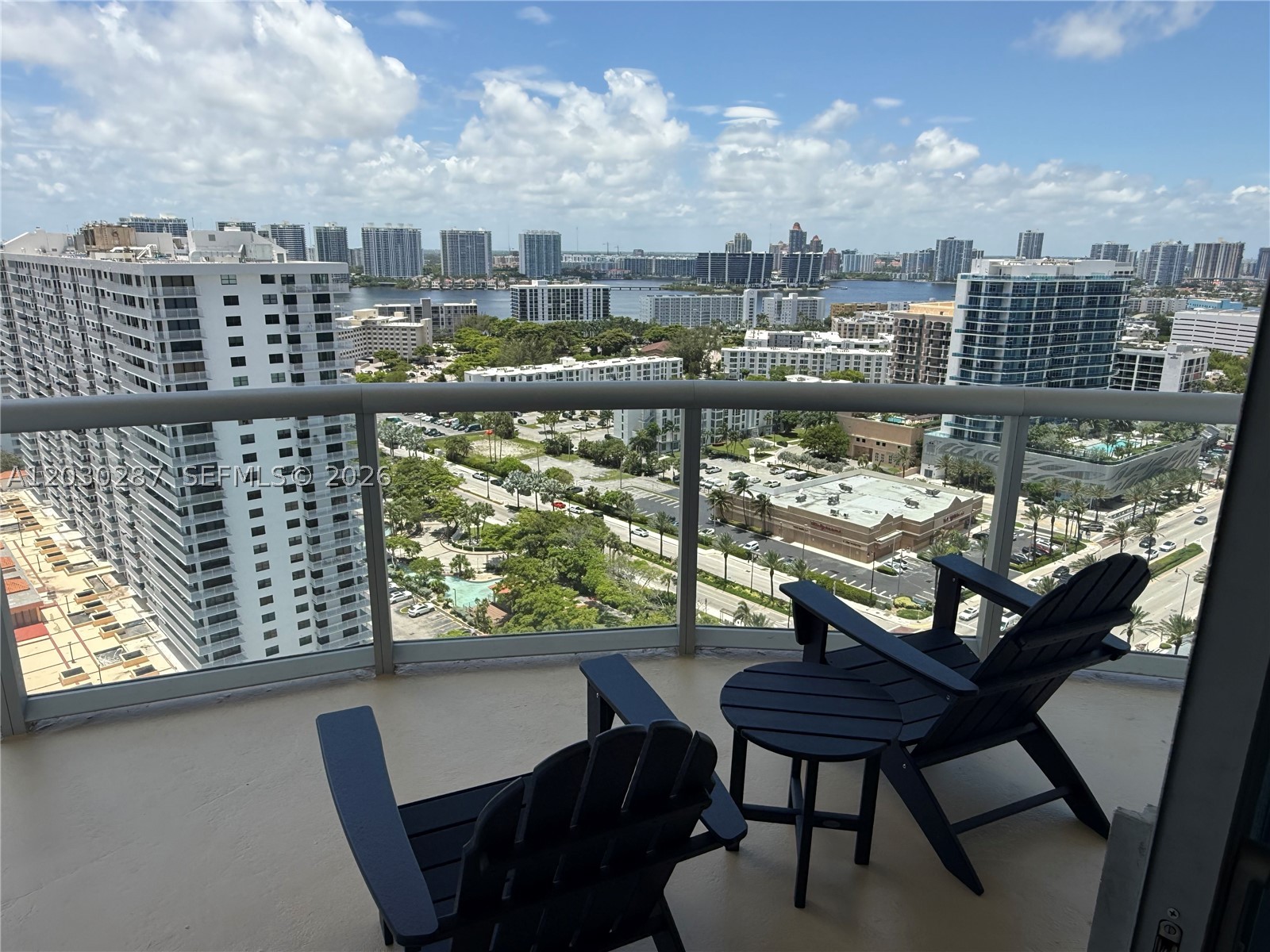 SOLE CONDO - Residential