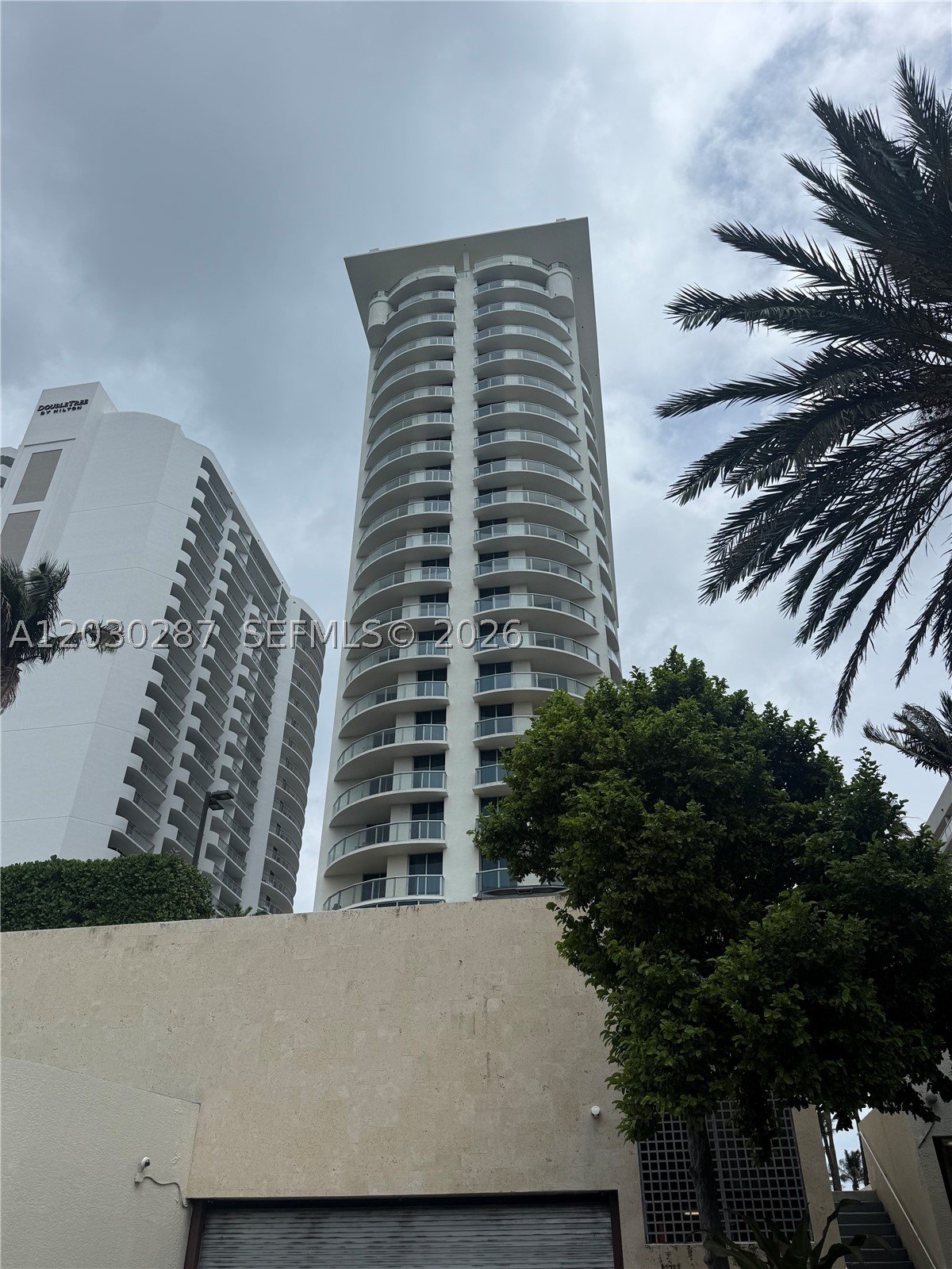 SOLE CONDO - Residential