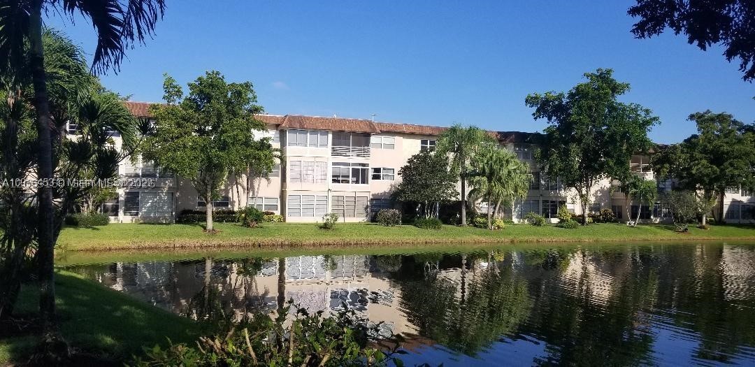 Great opportunity to own this 2-bedroom, 2-bathroom first-floor condo with beautiful lake views in the highly desirable Phase 3 of Hawaiian Gardens. Priced as the lowest in the area, this unit offers incredible potential to renovate and create your dream home. Enjoy a prime location close to the beach, shopping centers, restaurants, public transportation, and more. Don't miss this excellent investment opportunity in one of the community's most sought-after sections!