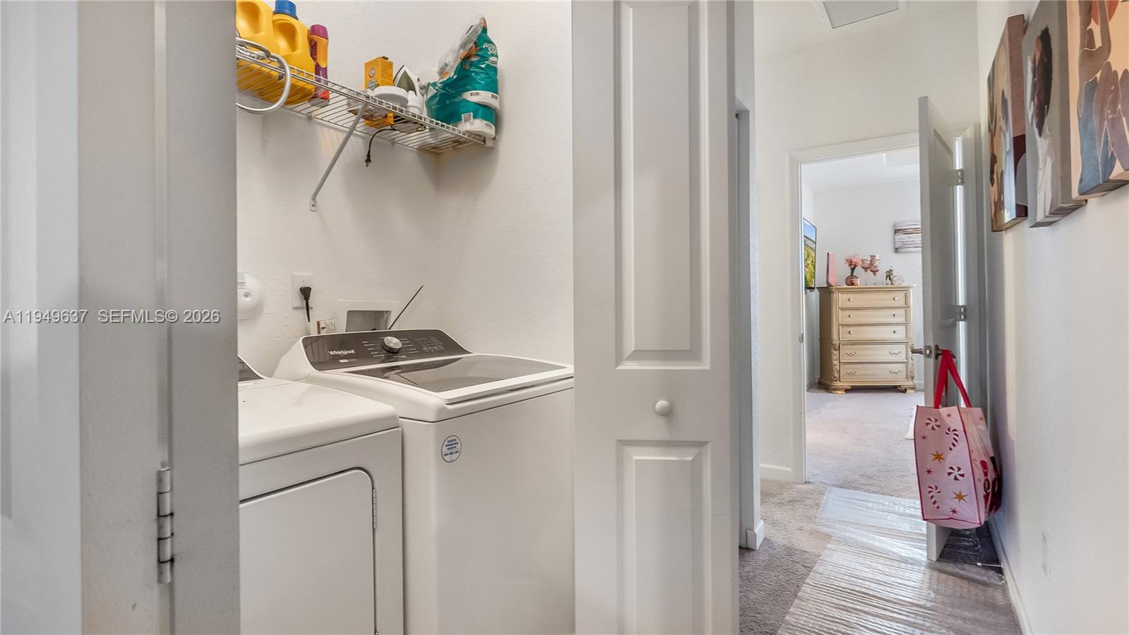 PINE ISLE - Residential