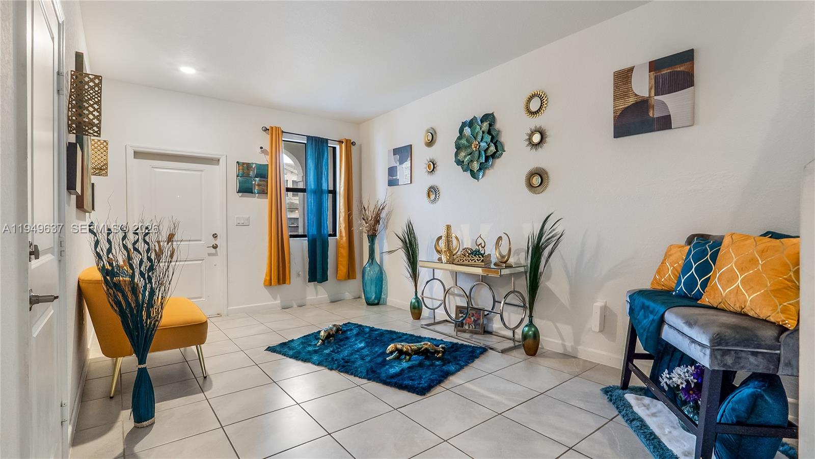 PINE ISLE - Residential
