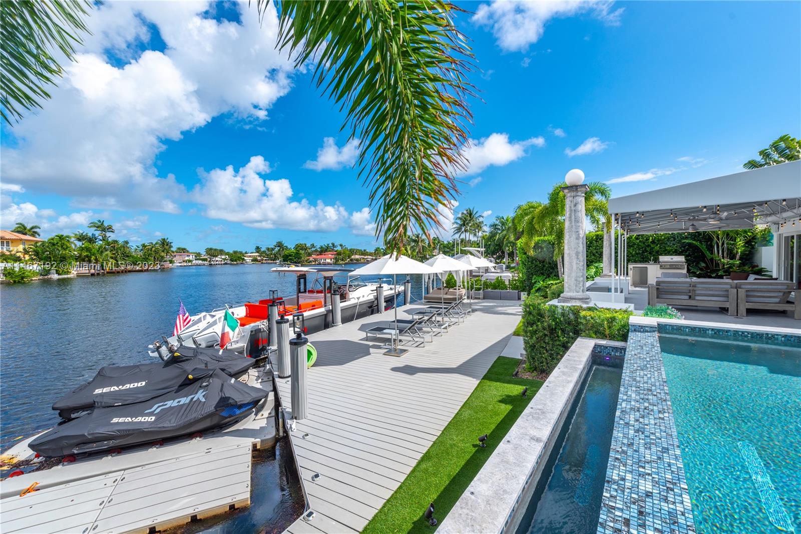 NORTH BAL HARBOUR - Residential