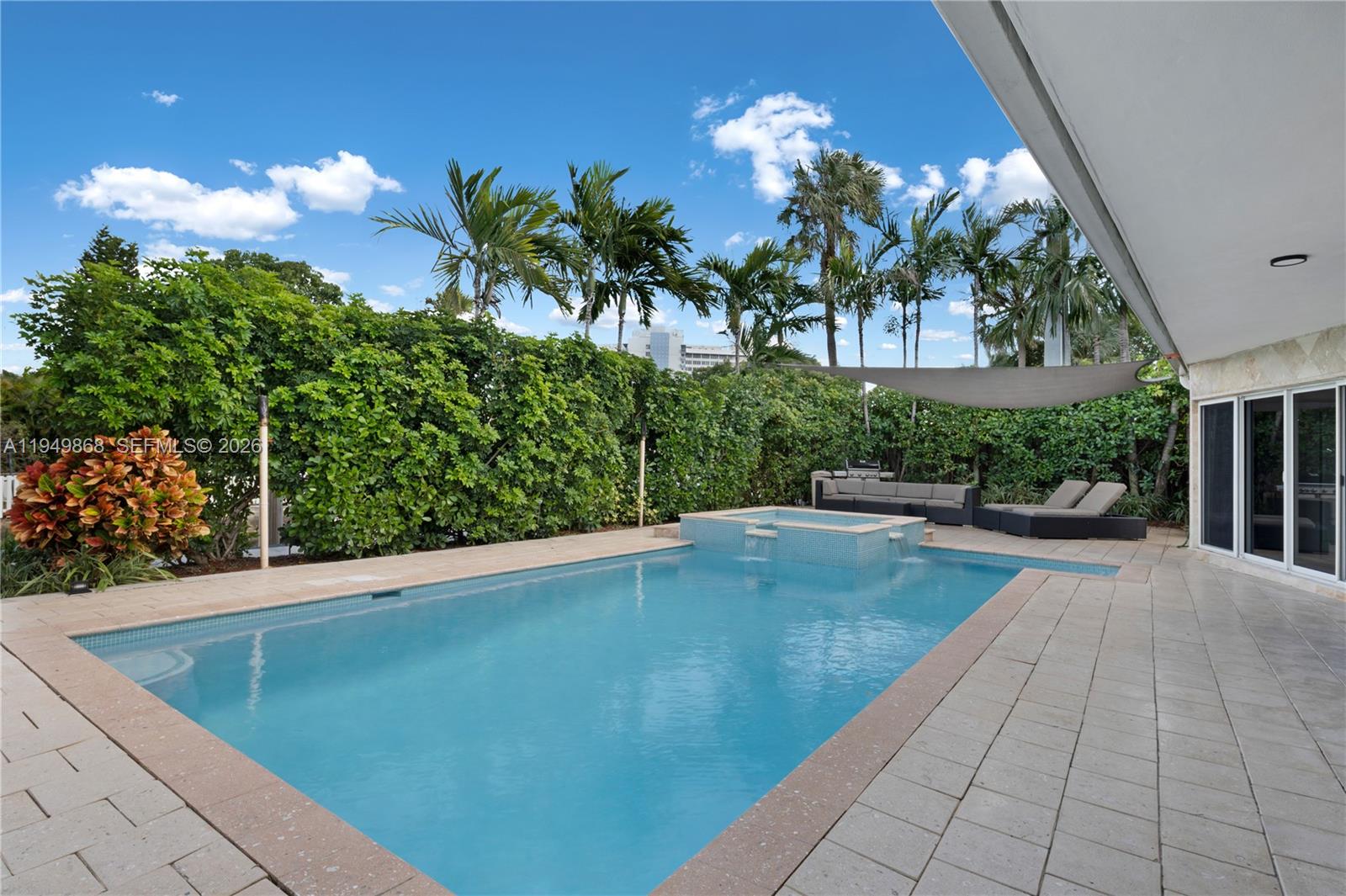 BISCAYNE POINT - Residential