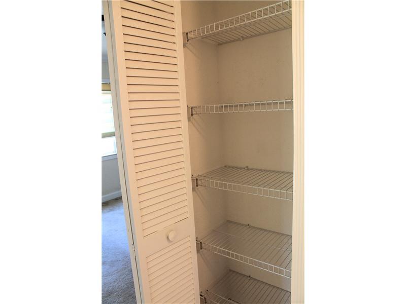 PINE CREST VILLAGE II - Residential Lease