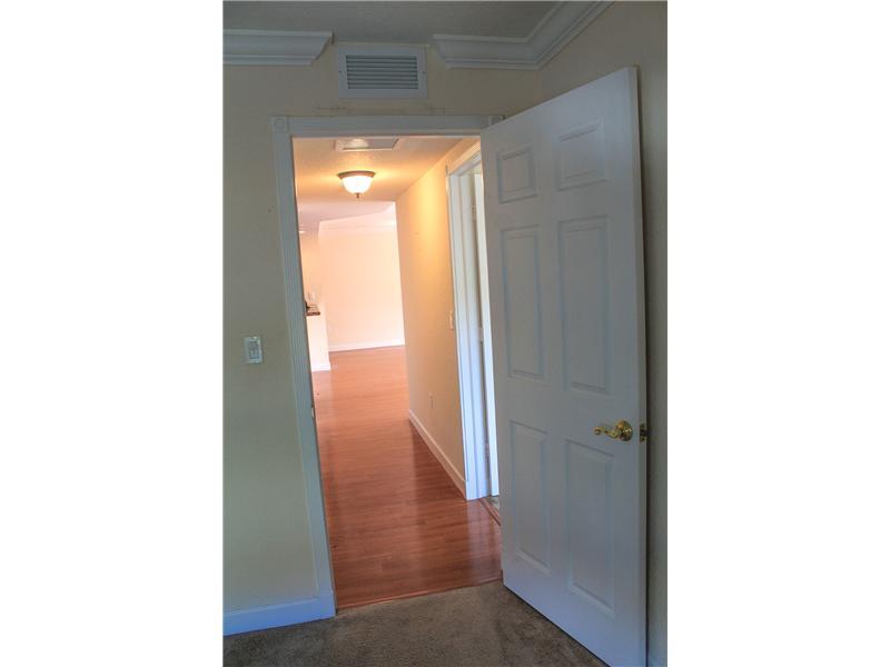 PINE CREST VILLAGE II - Residential Lease