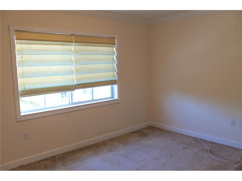 PINE CREST VILLAGE II - Residential Lease