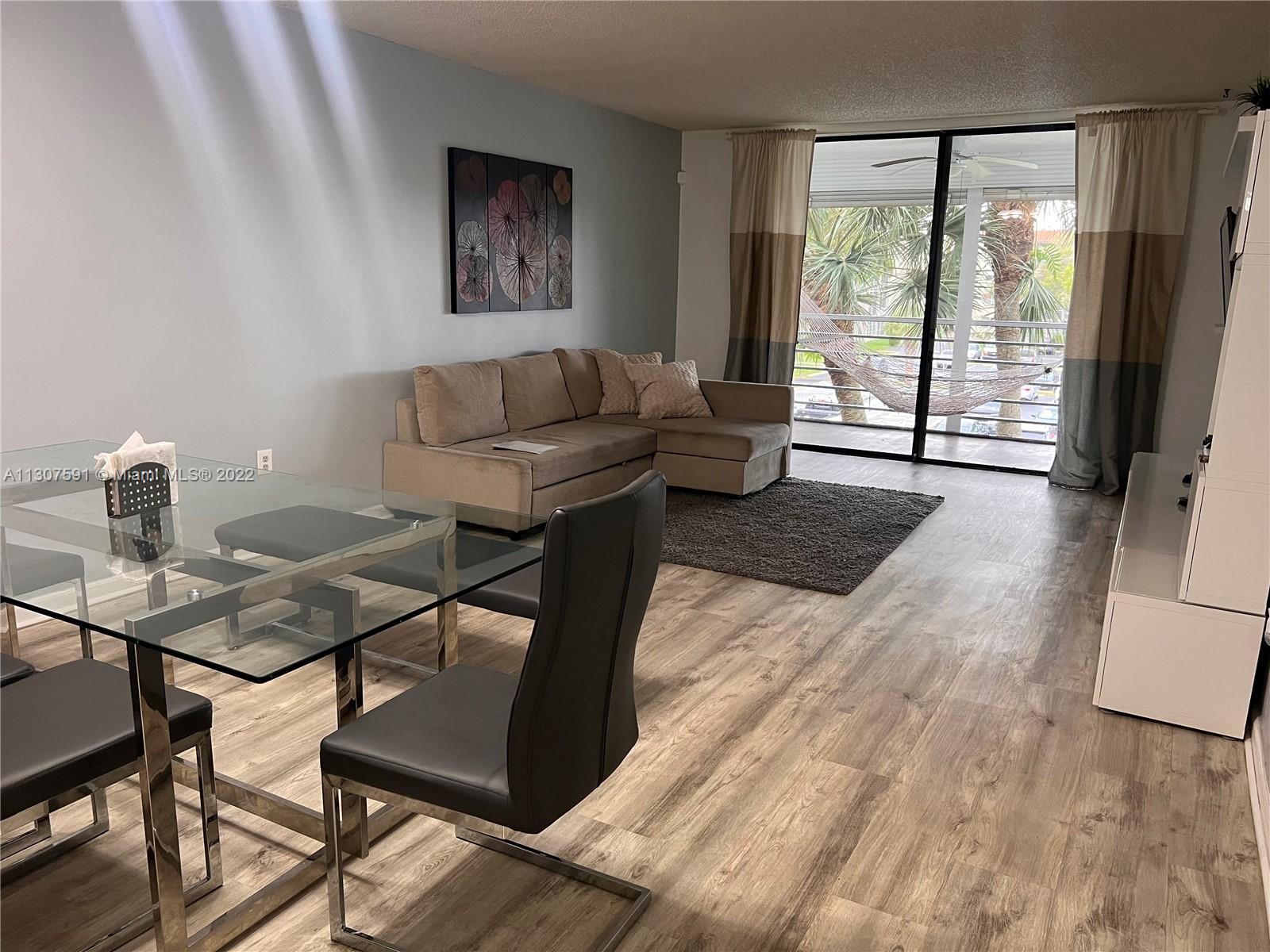 COURTYARDS OF BROWARD CON - Residential