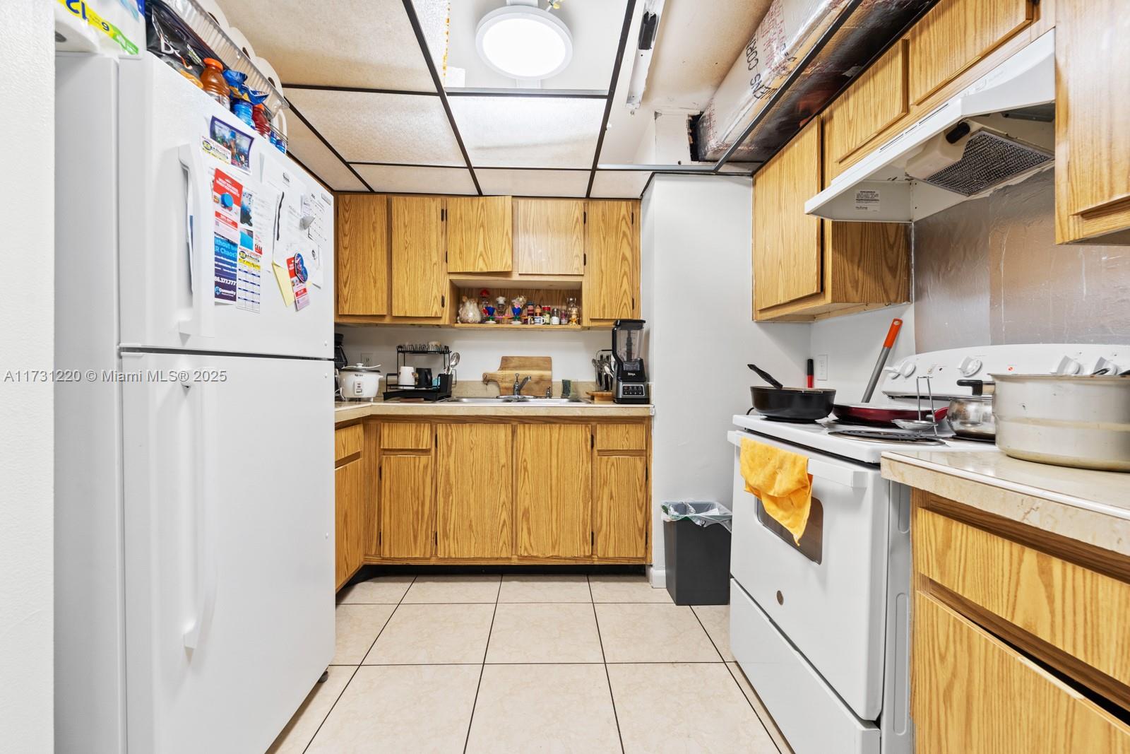 LAKEVIEW ESTATES CONDO - Residential