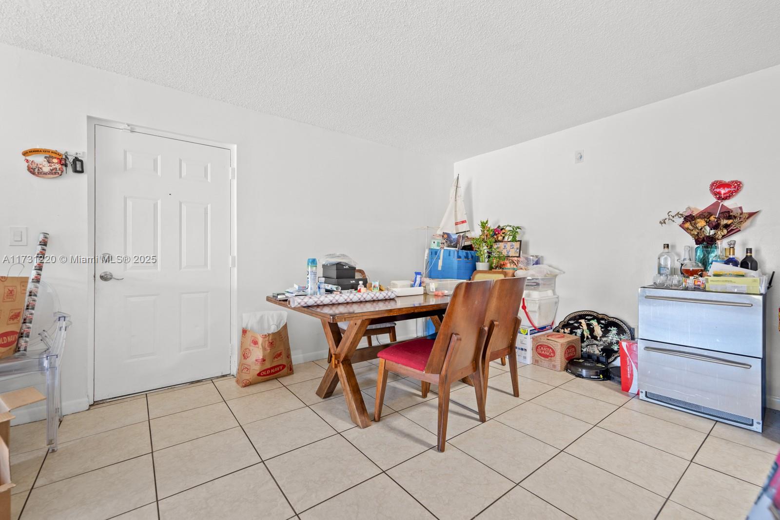 LAKEVIEW ESTATES CONDO - Residential