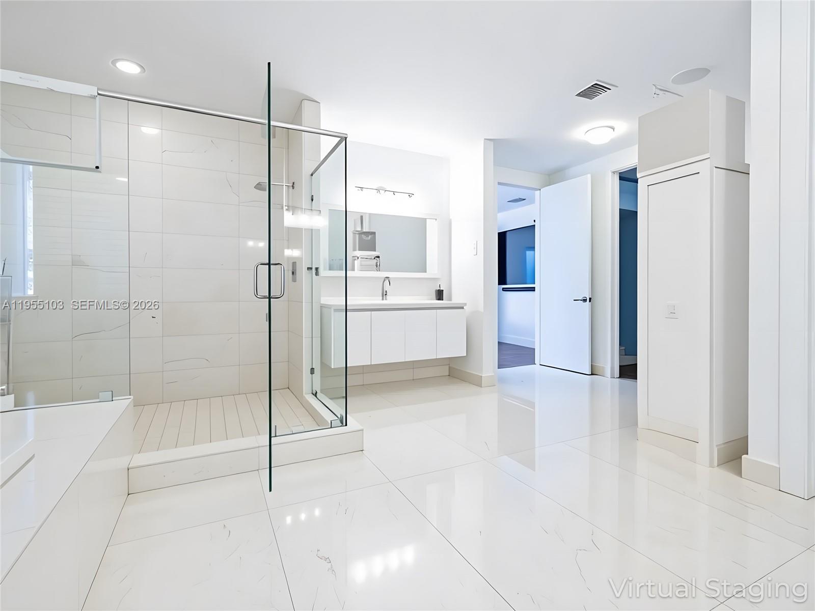 DORAL COMMONS RESIDENTIAL - Residential