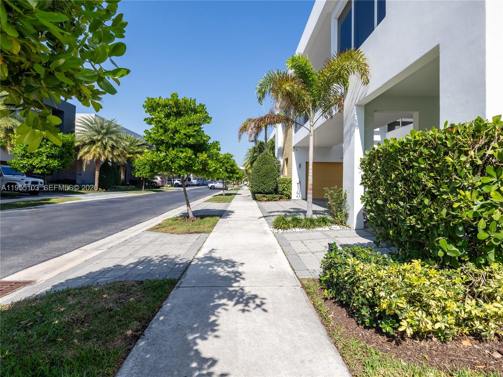 DORAL COMMONS RESIDENTIAL - Residential