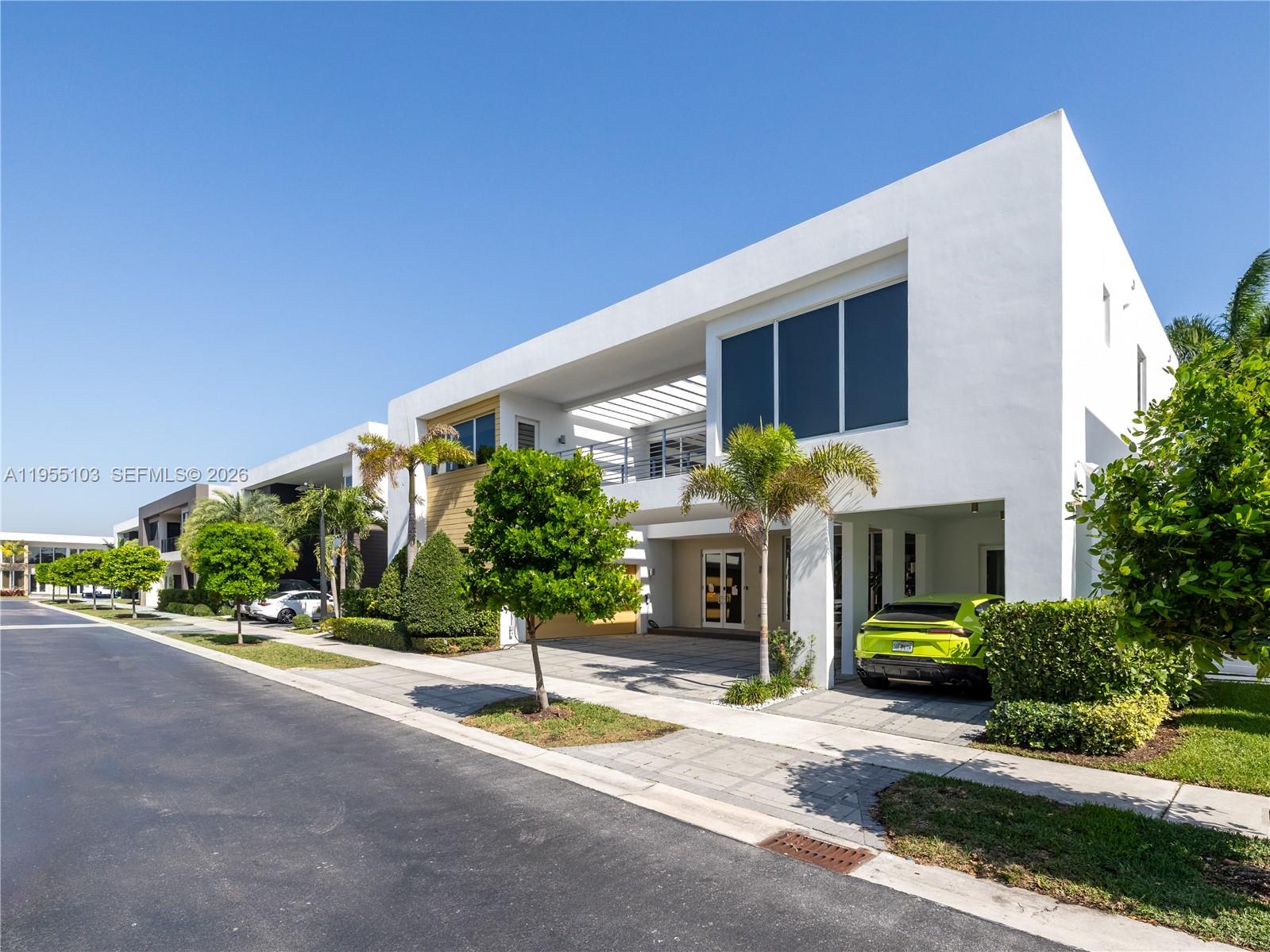 DORAL COMMONS RESIDENTIAL - Residential