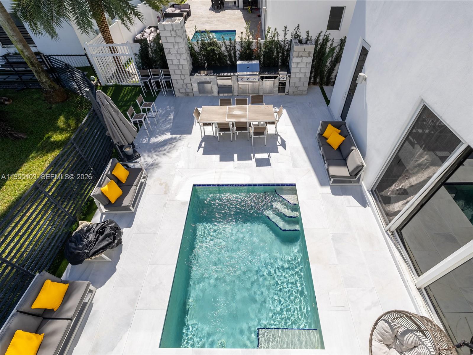 DORAL COMMONS RESIDENTIAL - Residential