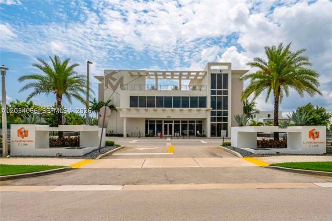 LANDMARK AT DORAL CONDO N - Residential