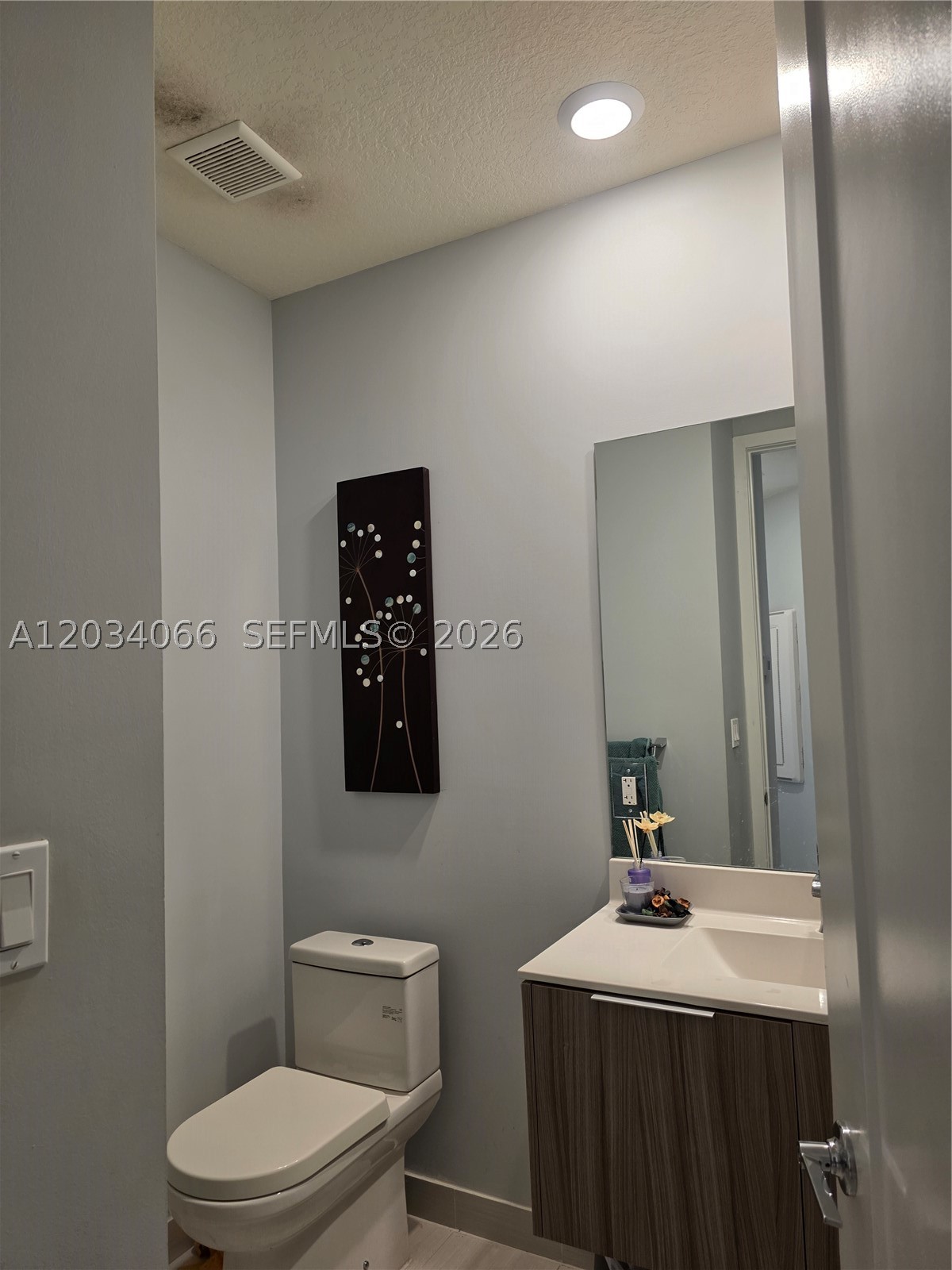 LANDMARK AT DORAL CONDO N - Residential