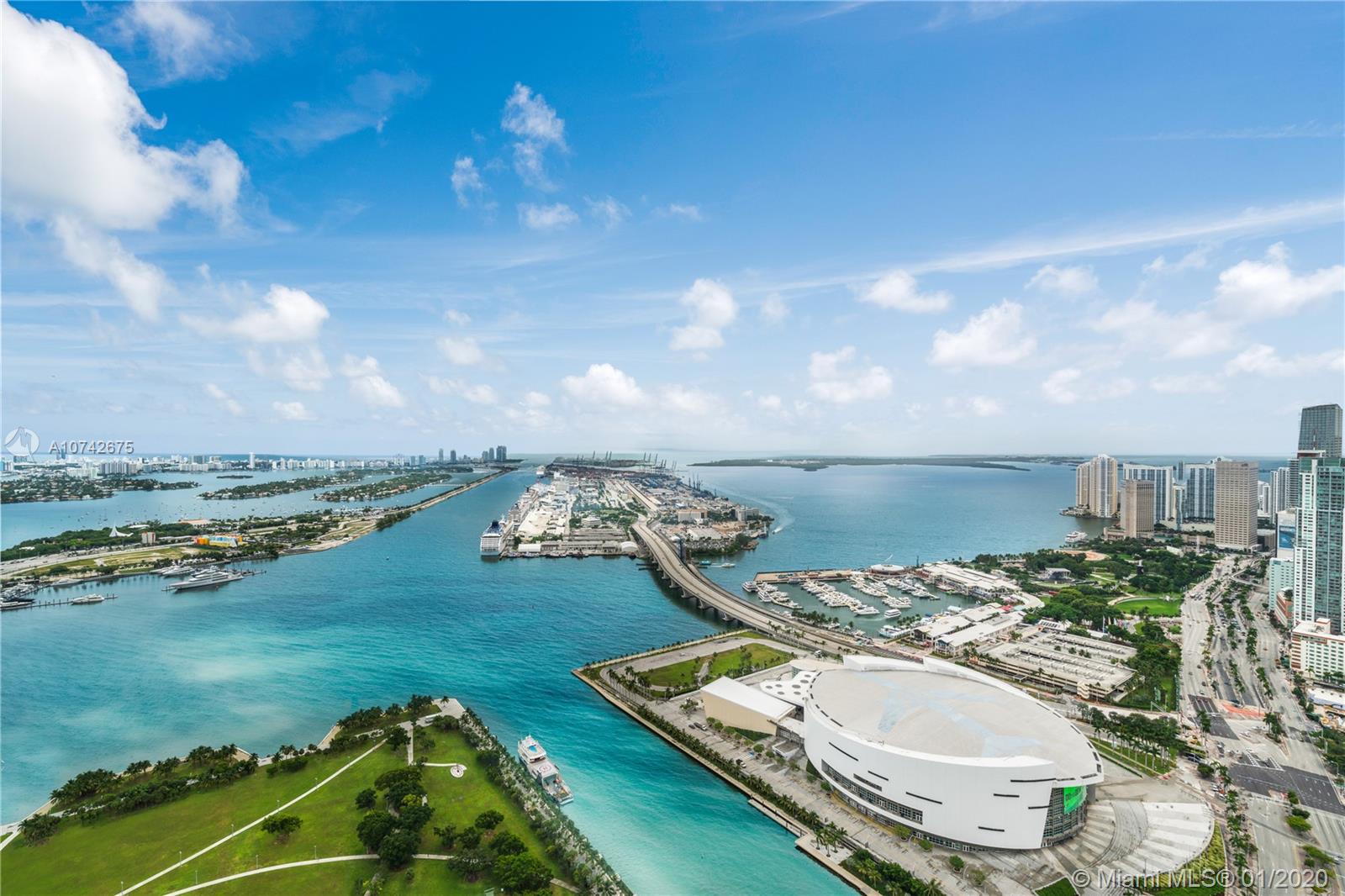 One Thousand Museum Condo - Residential