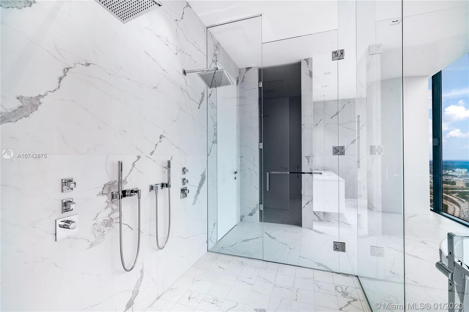 One Thousand Museum Condo - Residential