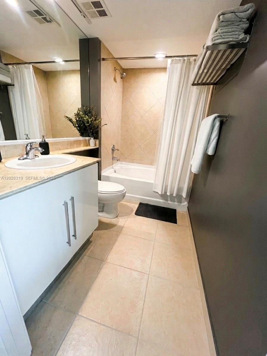 ONE MIAMI EAST CONDO - Residential Lease