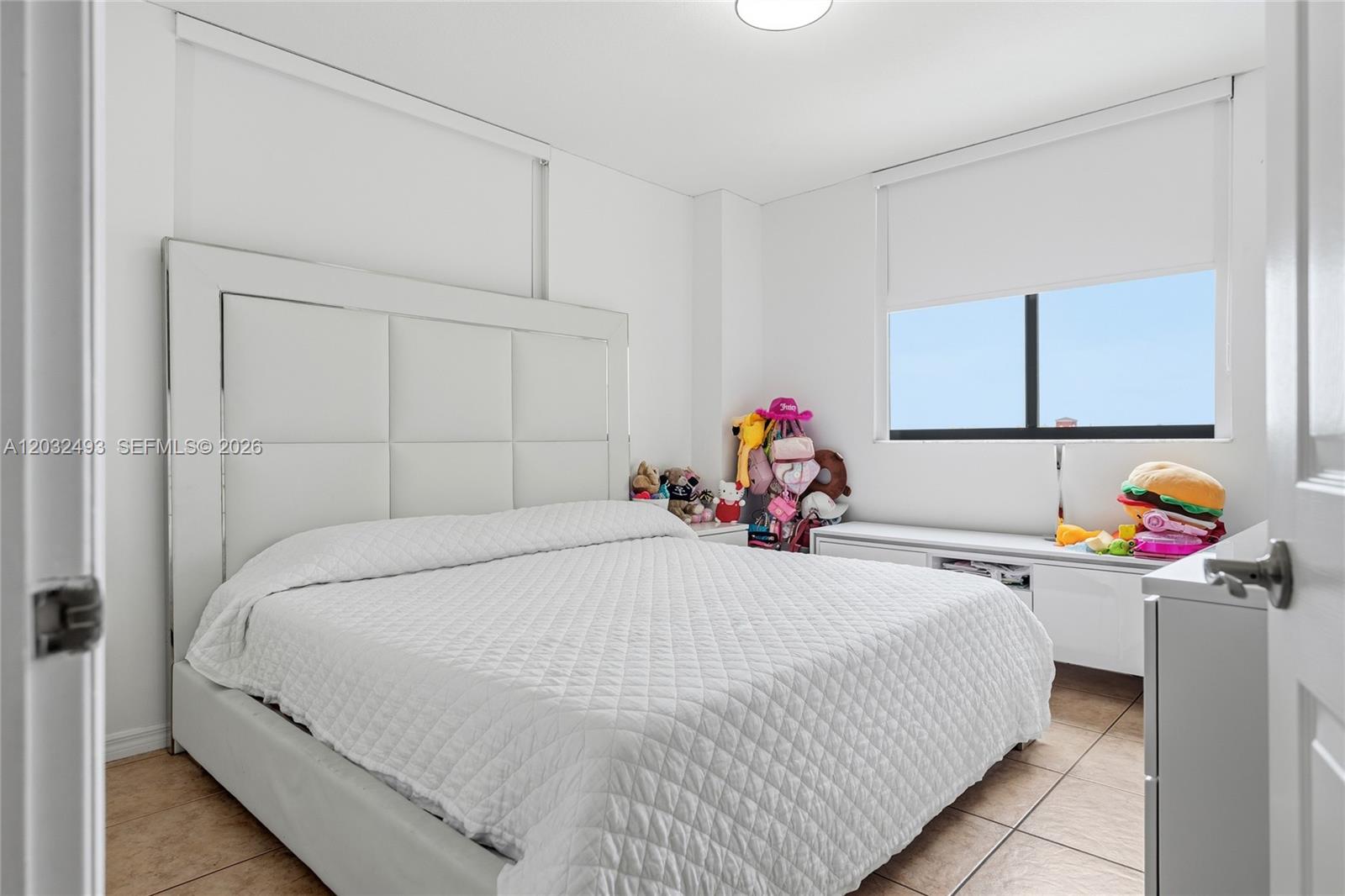 KEYSTONE PARK CONDO - Residential