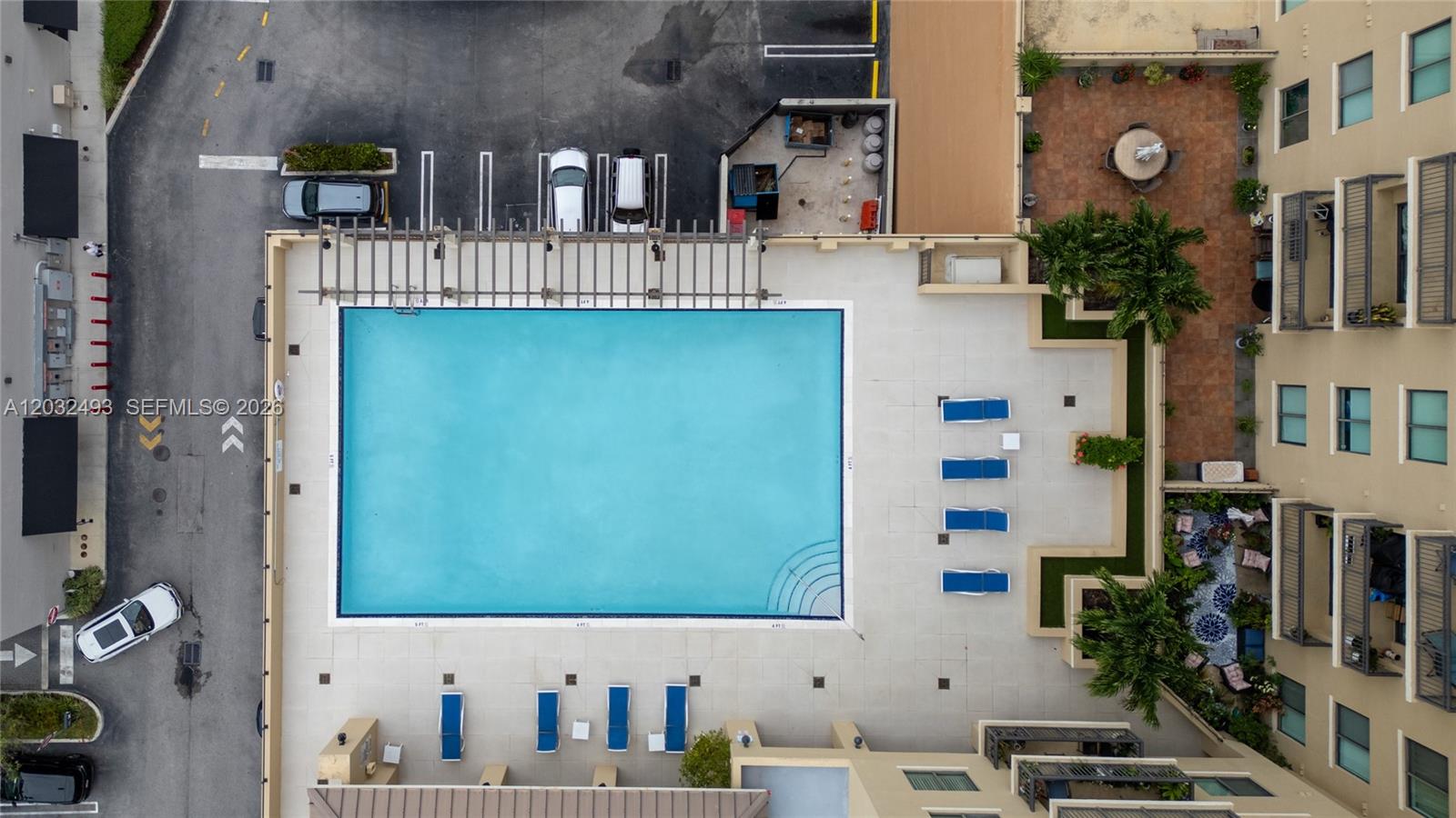 KEYSTONE PARK CONDO - Residential
