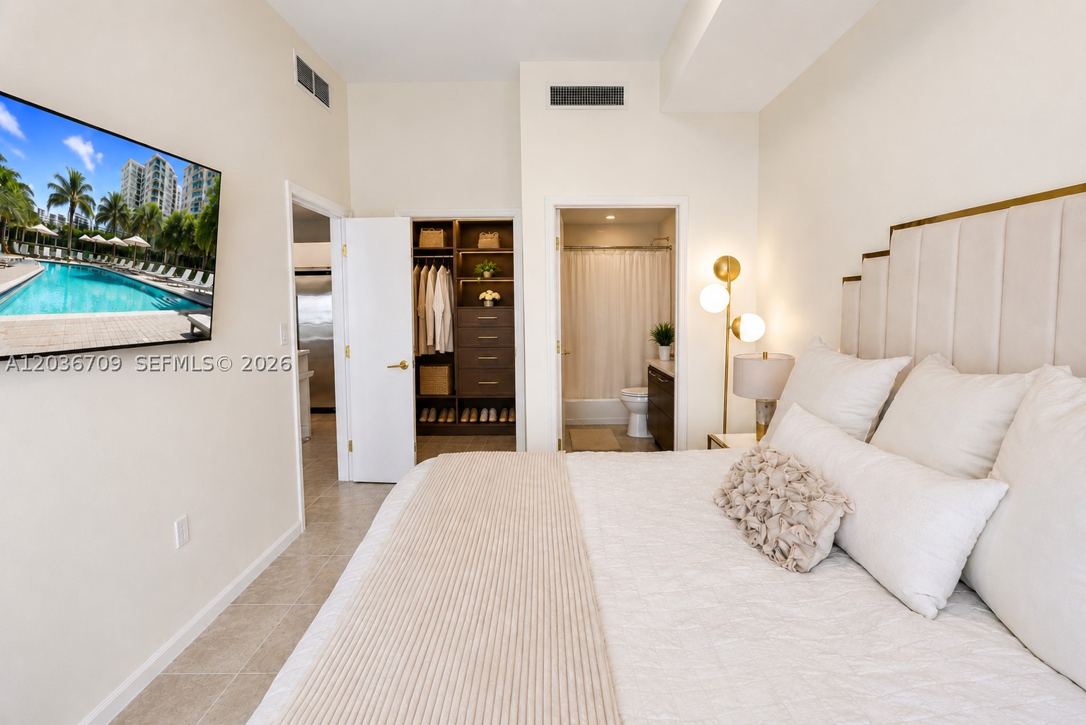 ELOQUENCE ON THE BAY CONDO - Residential