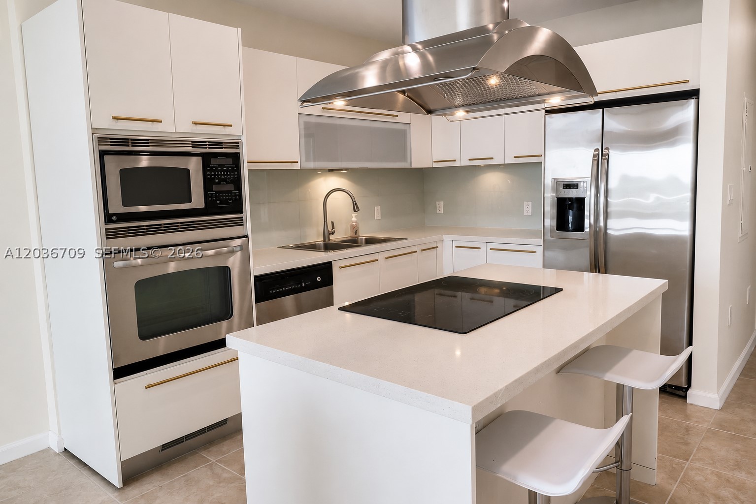 ELOQUENCE ON THE BAY CONDO - Residential
