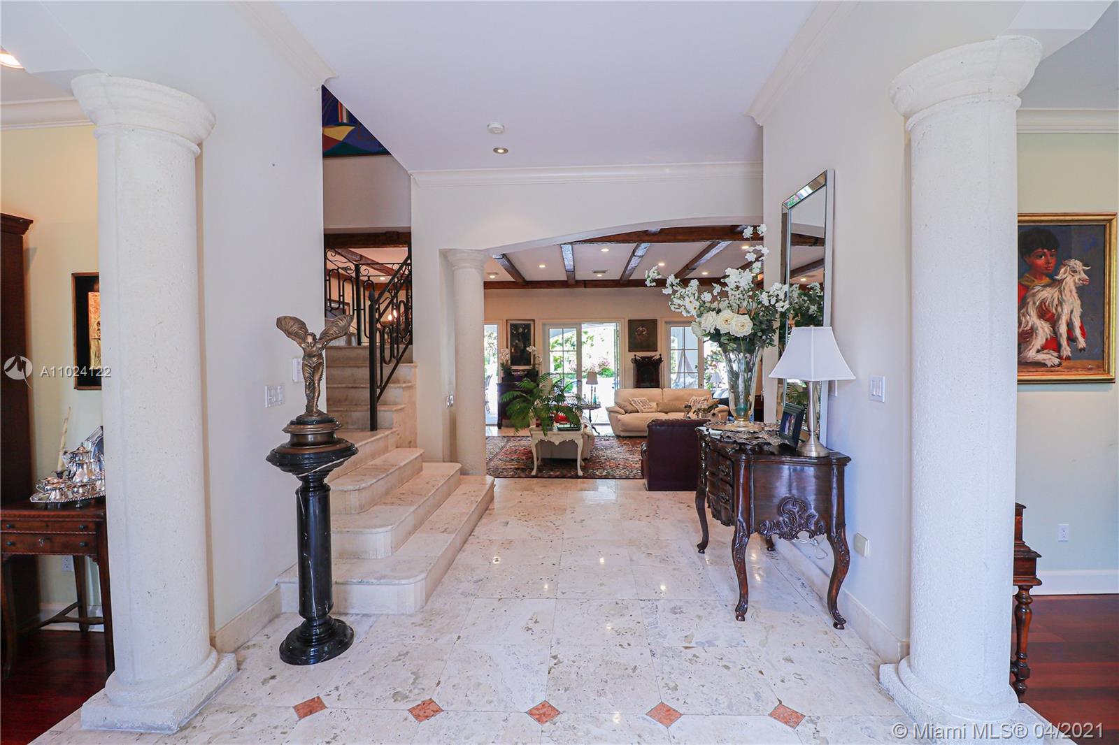 MARTIN SUBURBAN ACRES - Residential