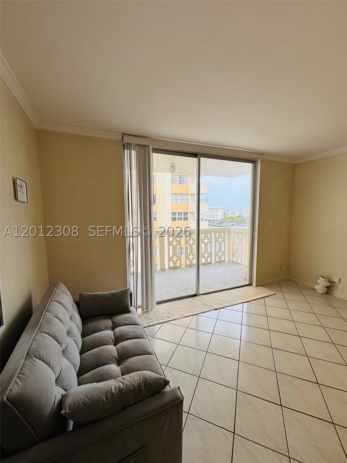 IMPERIAL TOWERS CONDO - Residential