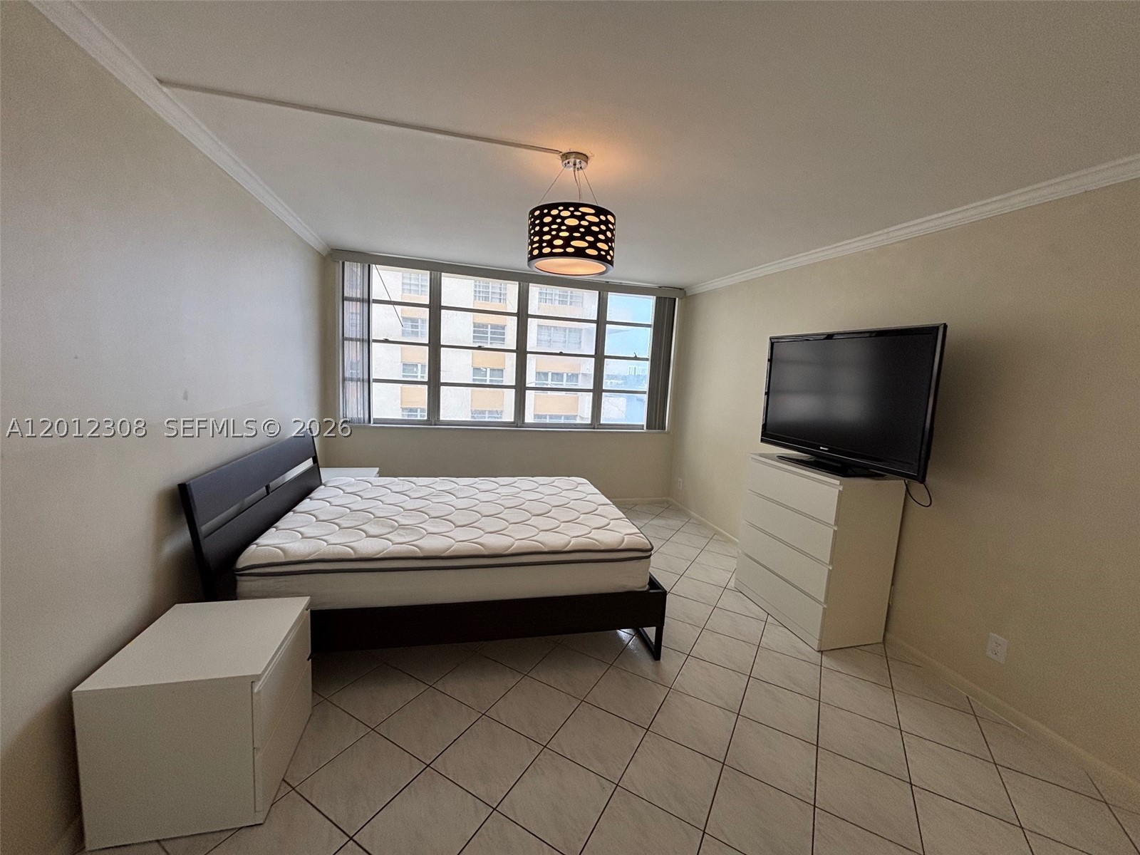 IMPERIAL TOWERS CONDO - Residential