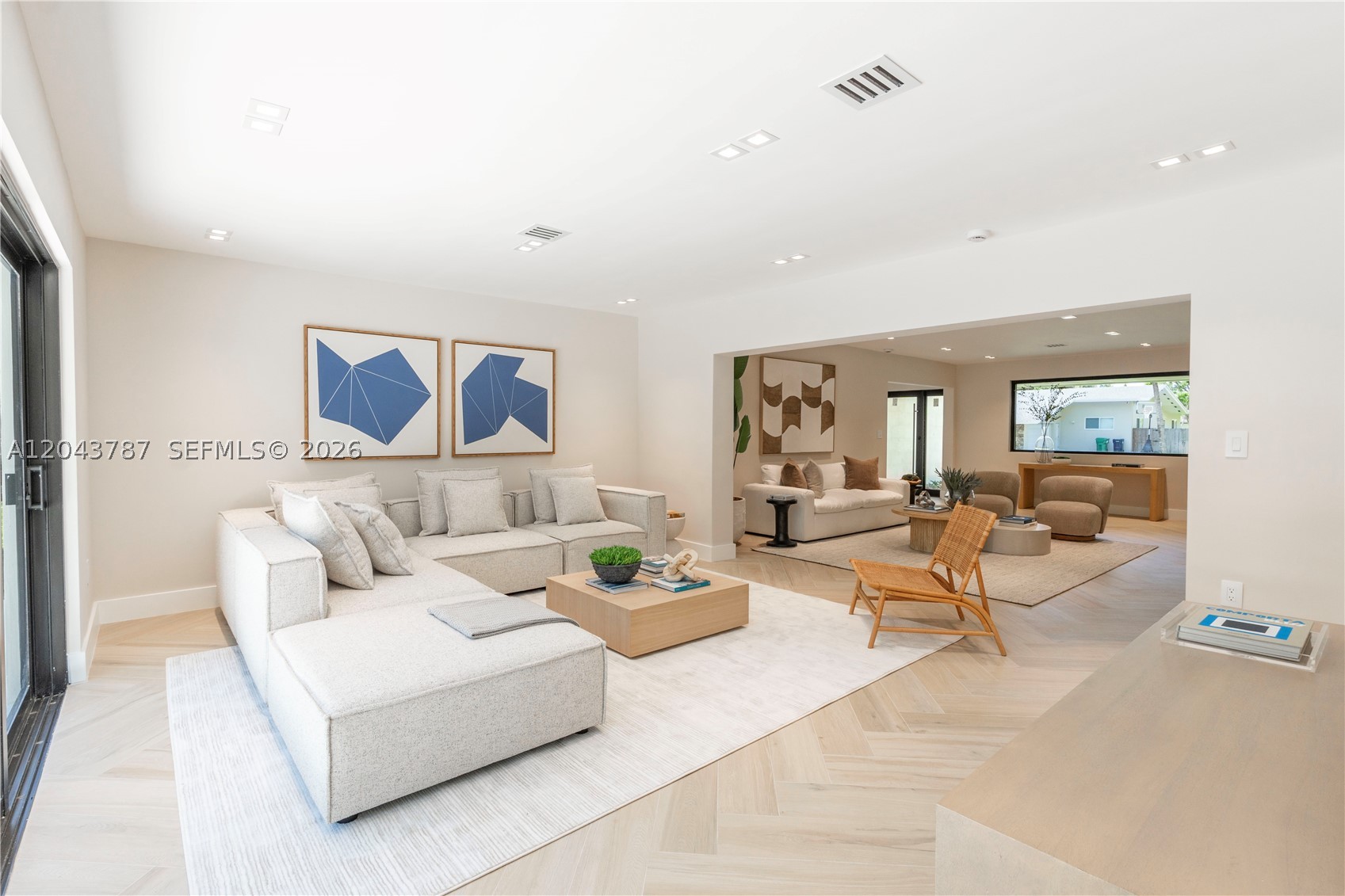 GARDEN GROVES - Residential