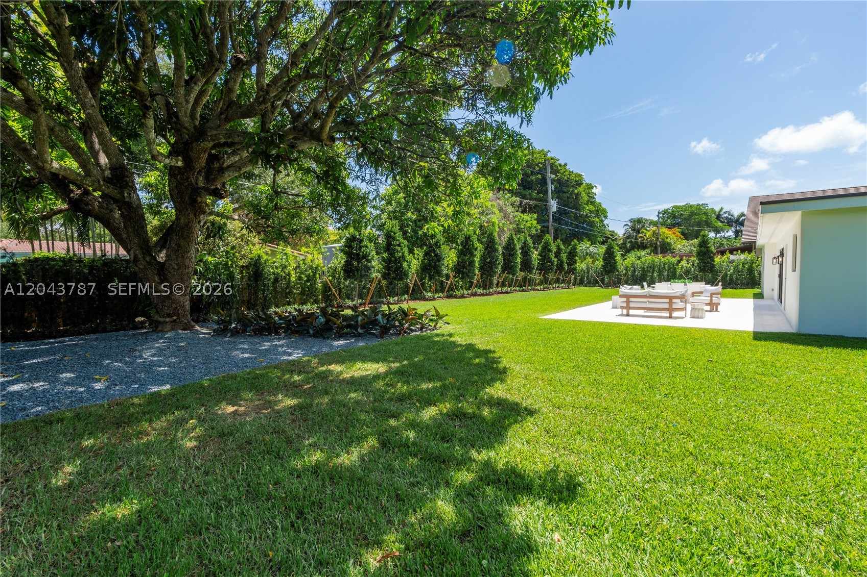 GARDEN GROVES - Residential