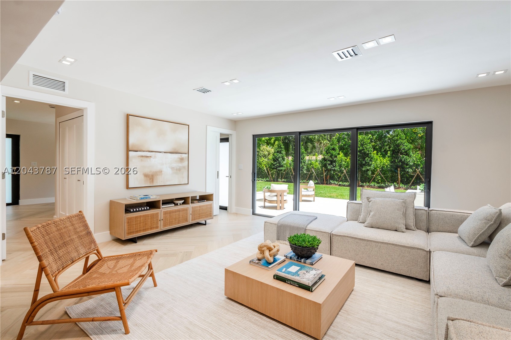 GARDEN GROVES - Residential